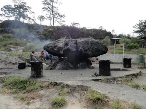 Piedra de los Compadres